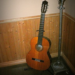 Mellow Theme Soundtrack STRUM AND STRINGS