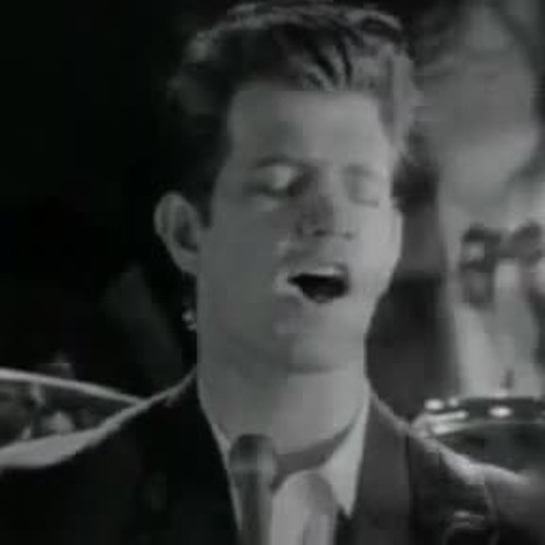 Chris isaak always got tonight. Chris isaak - life will go on картинки. Билл скарсгард gif. Chris isaak 1987. "chris isaak" && ( исполнитель | группа | музыка | music | band | artist ) && (фото | photo).