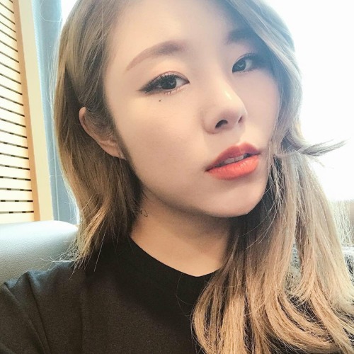 Honey - Wheein (Short LIVE 180318)