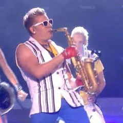 MTG - Epic Sax Guy VS Tambor Conga ( RaMeMes Funk 150BPM )