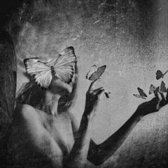 Nilüfer - Çok Uzaklarda