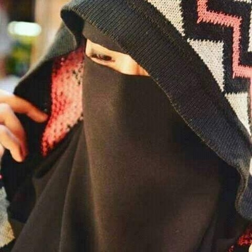 طرفُ العيون لوجنتيها جارحٌ