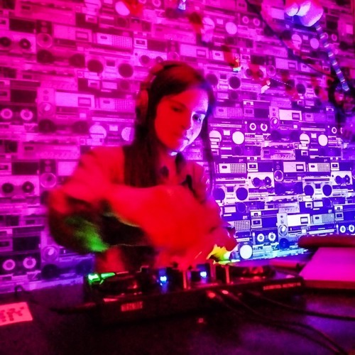 Stream DJ set @ Radio - The Label Bar - Berlin by An Dirella | Listen  online for free on SoundCloud