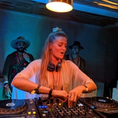 Must Nisantasi, Istanbul - Feb 19