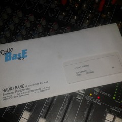 Radio Base 87.5 - Lucio Deejay in Show Mix 21 - 12 -1993 XXL Pub