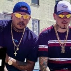 MC PP da VS e MC Ruzika - F800 No Grau - Os Mandrak chaveando