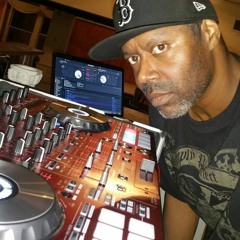 DJ GMJ HOT 89.7 MIX