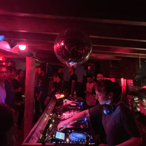 Barbara-Preisinger-live-at-Hoppetosse-dec1st-2018-SolAsylum-Party