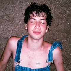 Perras On The Beach - Película (YIK. remix)