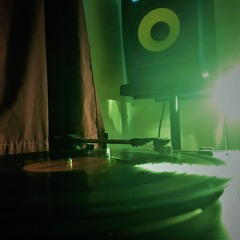 A Saucer Full Of Beats