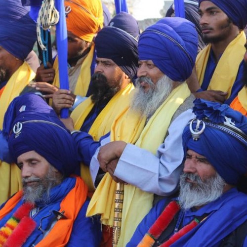 Bhai Balbir Singh Ji - Dayea Karo Nanak Gunn Gawe
