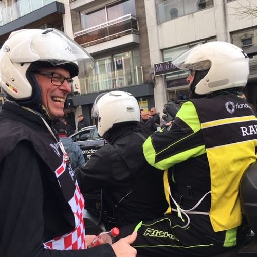 Hoe "regelt" regulator Frank Hoste de koers? by Sporza ...