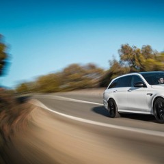 Lil Wide -Åker I En Bil