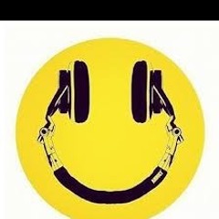 We Tripping Ft. Me Y.B T33Z