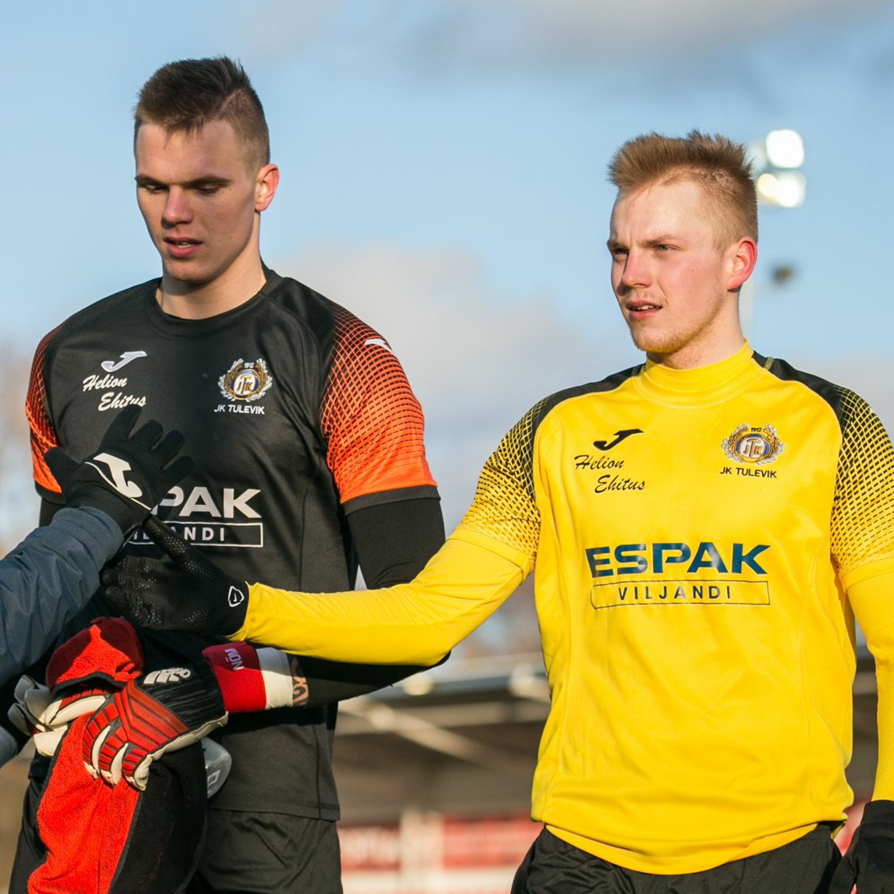 Pikk ette (ja ise järele)