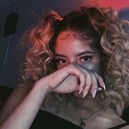 VRANDO & SHAWN SINATRA (HEXBOYFREN) - GIRLFRIEND