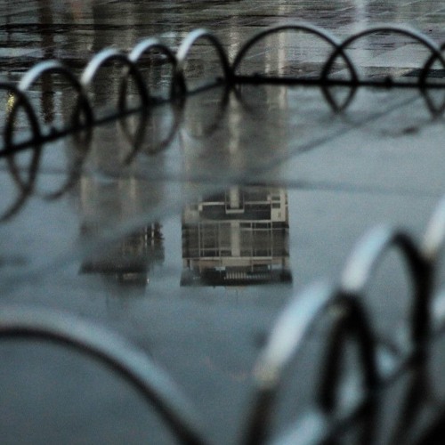 Stealing steps in the rain