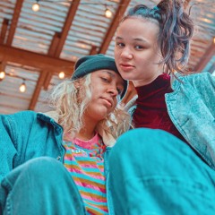 HUGSRDRUGS - Kate Brunotts X River Hooks