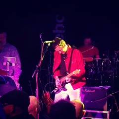 Walls come tumbling down_Liverpool 20180120