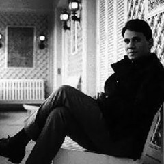 قريبة منسية