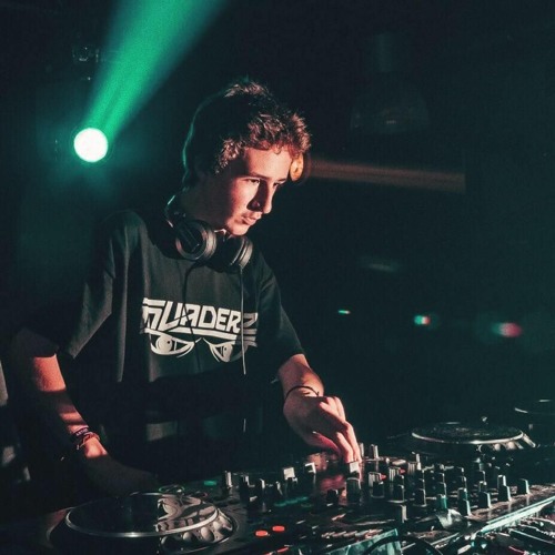 CLOCK - MURDER STYLE (CLIP)