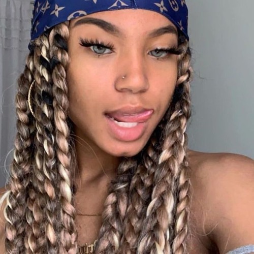 I just want to fly away..Misslovelace (briannnlouis)