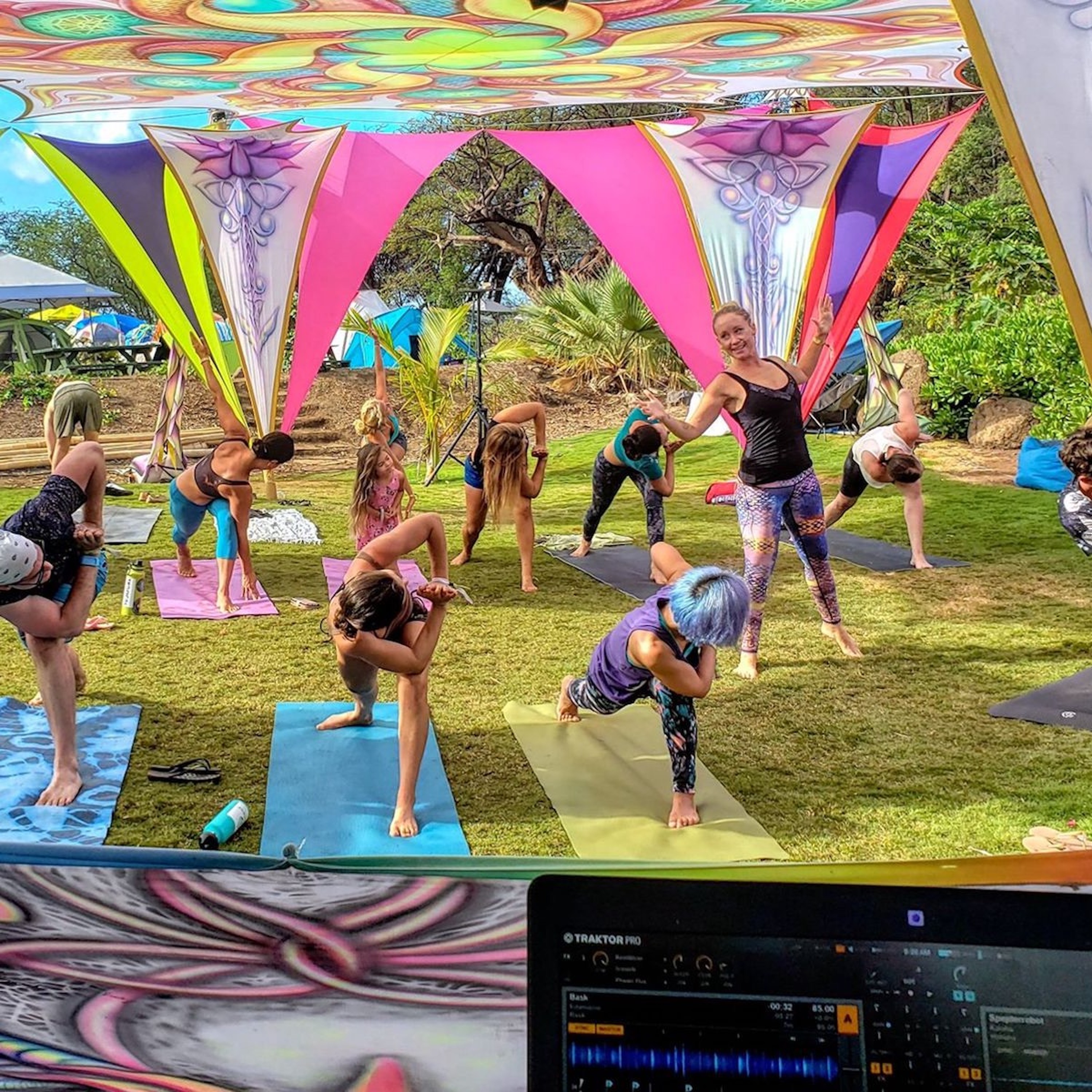 Tropical Oasis Retreat Maui 2019 Live - DJ Maggie (LA)- Sun March 31 - 8am-930am episode artwork