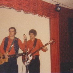 TASCAM_1239.mp3  " Sing me back home "