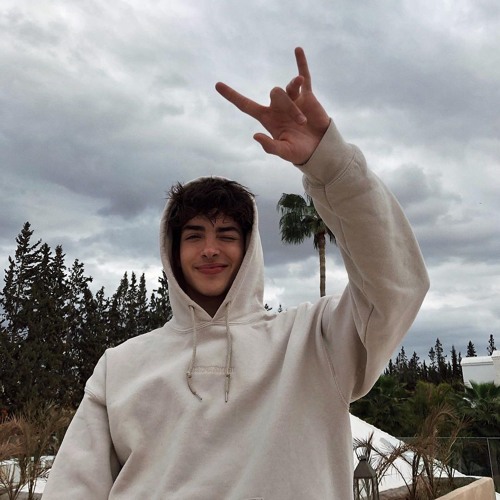 🇸​🇹​🇦​🇷​ 🇹​🇪​🇦​🇲​