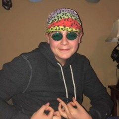 keepmyguninthenight Ft.lil Giraffe & lil grea$y