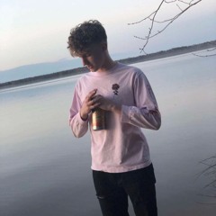 Dylan Dearth - Out Of This World Freestyle (Prod. by Tslubs)