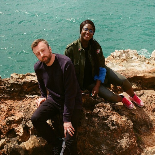 Man 112 Lua Preta "Cabeça Na Lua" remixes