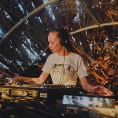 Yzi — DHM Podcast #681 (April 2019)