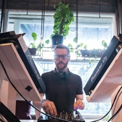 Techno Und Thai 05/04/2019