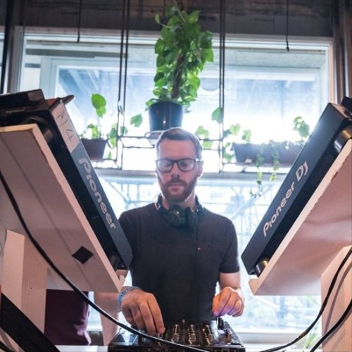 Techno Und Thai 05/04/2019