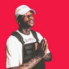 Y’all think it’s a game the way these niggas switch I do not fucc wit no lame So like nd share i ain’t playin #FreestyleFriday #hottestbars  via the Rapchat app (prod. by ButhaBruce)