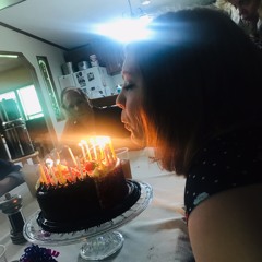 OH HAI BAE YOU LIEK ME WEEWEE? (つ°ヮ°)つ  └⋃┘