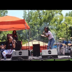 Poppin' Out - Geonna and Zoe