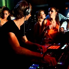 Richie Hawtin @ Warung set-2008 - pt05