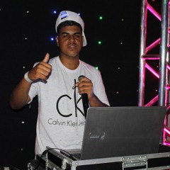 MC VITINHO VIBE  TODOS OS CAMINHOS TE LEVAM PRA MINHA TRETA {PROD. DJ LN DO SITIO DE FERRO