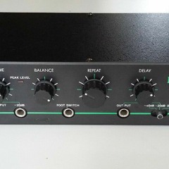 Echoman EM-150 (re-badged Melos DE-1) analogue delay synth demo