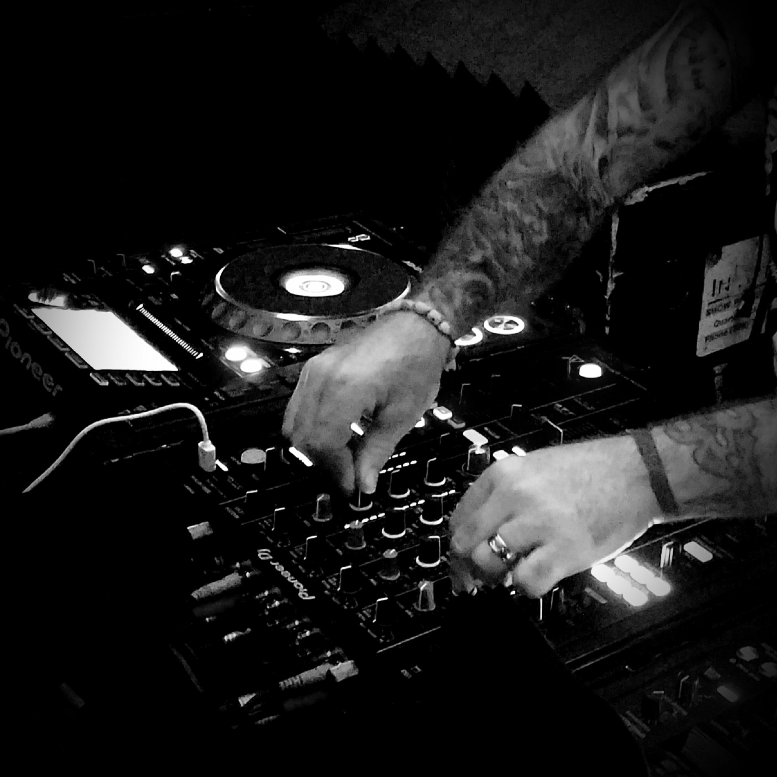 Live @ Tonic episode artwork