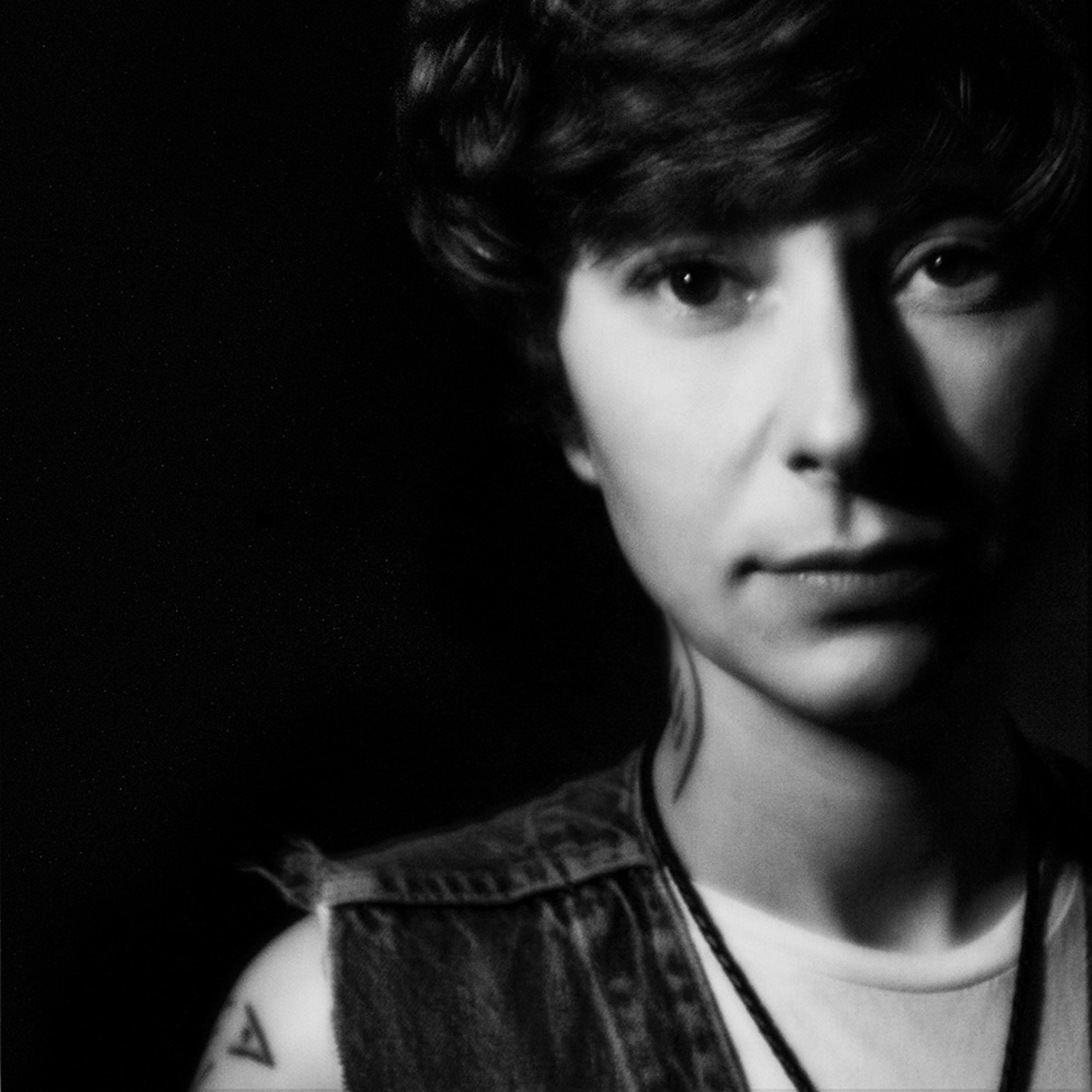 Folk Roots Radio... with Jan Hall