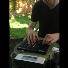 Koreless - Away (live footwork flip) [video]