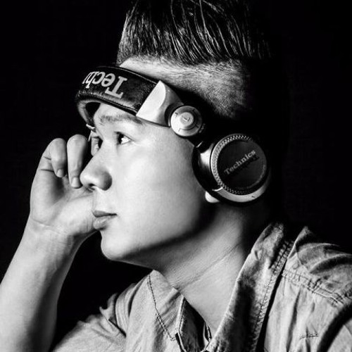 Nonstop - Mike Thuy's - Hoàng Phong Mixtape
