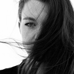 Elektro TechHouse Techno / Natalia Bobrich aka Nat SûPrise