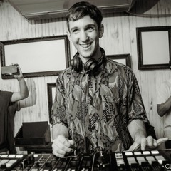 Julian Bellanton @ Club Quba  · dia del trabajador