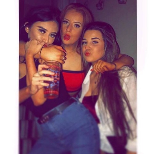 hold me while you wait✭(Paul Gannon)