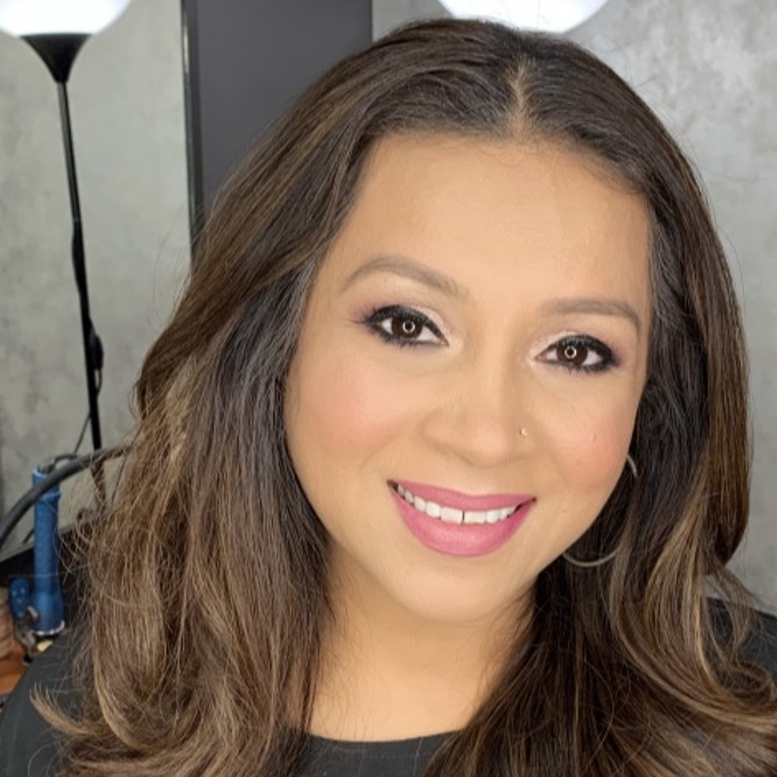 Zeeshan Shamji - Makeup Artist and Hairstylist (May 4, 2019) episode artwork