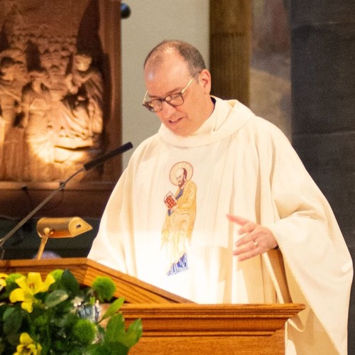 "He Said Mass Like a Pro:" Paulist Fathers President Eric Andrews